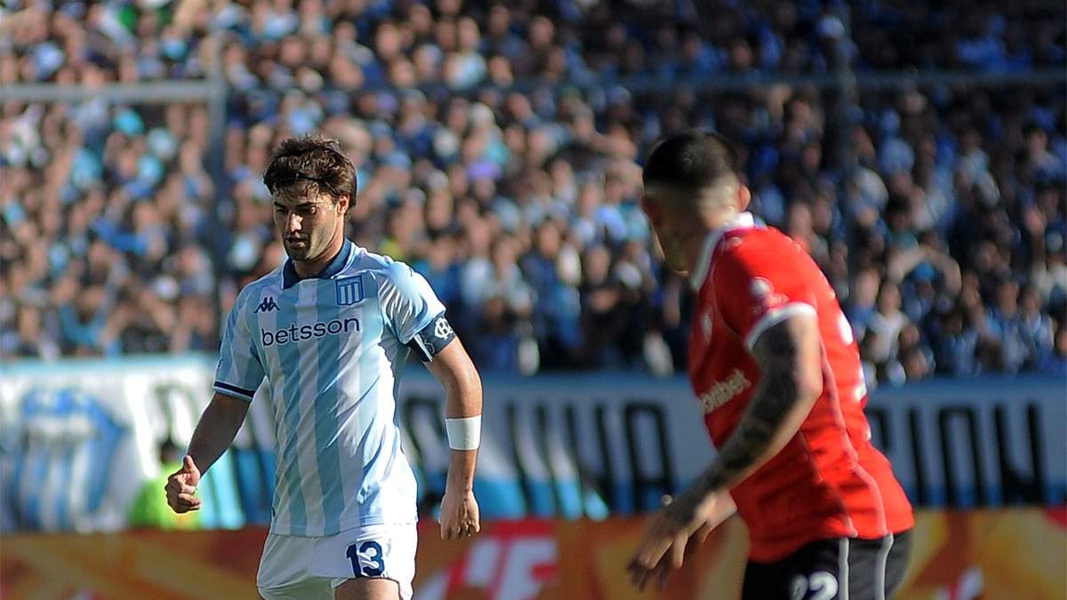 Mucha gente, poco fútbol en Racing-Independiente.