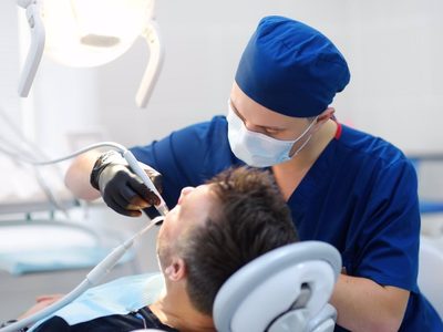 Consejo de Dentistas advierte de que 70% de los cánceres orales no se detecta en la fase inicial