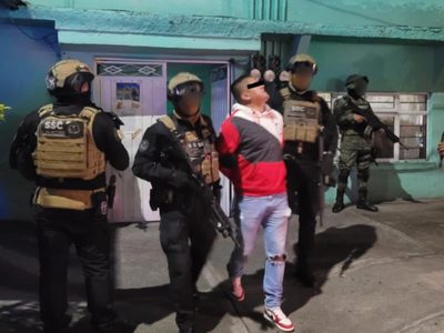 Cateo se sale de control en Peñón de los Baños: Hubo piedrazos, balazos, heridos y detenidos