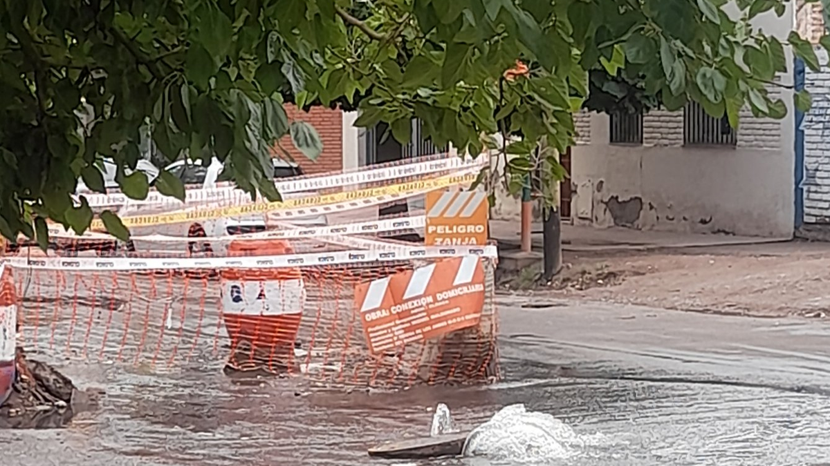 Una "fuente" en plena calle.