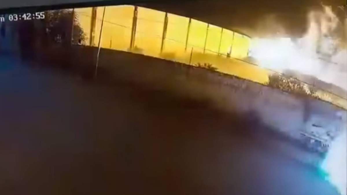 El momento de una de las explosiones en Xochimehuapán, Puebla