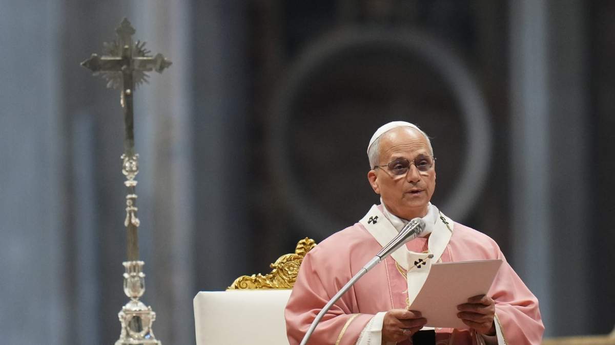 El papa León XIV en la Basílica de San Pedro en la Ciudad del Vaticano el 14 de diciembre del 2025