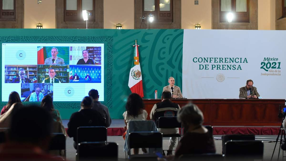 La participación de especialistas en la conferencia en Palacio Nacional
