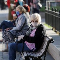 Jubilados y pensionados: el Gobierno confirmó que trabaja en un nuevo bono
