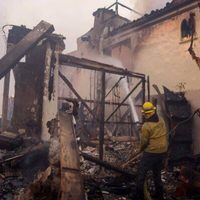 Casa de la actriz Karla Souza es destruida por incendios en Los Ángeles