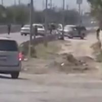Muestran en redes supuesto retén del Cártel del Golfo en puente fronterizo (Video)