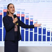 Sheinbaum se quejó de pagar “la maldita deuda corrupta” de Pemex generada por Calderón y Peña Nieto