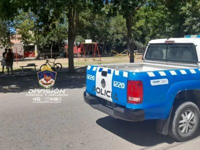 La División Antinarcóticos tuvo horas movidas: decomisaron drogas y demoraron a tres personas