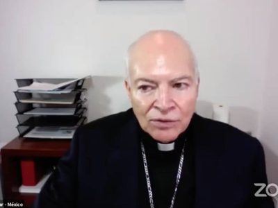 El arzobispo primado de México pide desenmascarar las "teorías sin sustento" sobre la vacuna
