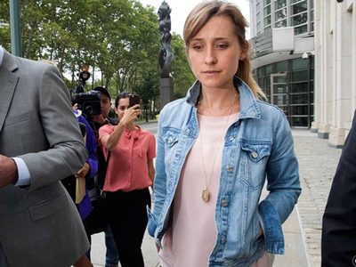 Qué dijo Allison Mack sobre su participación en NXIVM y su relación con Keith Raniere