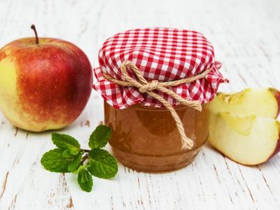 Nada se desecha: no tires los corazones y las cáscaras de manzana y hacé esta jalea para untar lo que sea