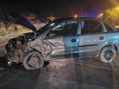 Conductores alcoholizados provocaron dos incidentes de tránsito e intentaron huir del lugar