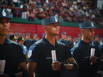 La Policía de Neuquén incorporó más de 900 nuevos efectivos