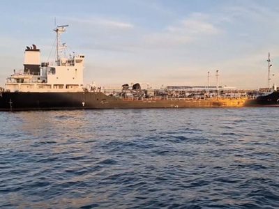 Petróleo cae por debajo de los 110 dólares a pesar del repunte de las tensiones en Oriente Próximo