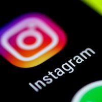 Advierten que Instagram prende la cámara y el micrófono de tu teléfono sin permiso