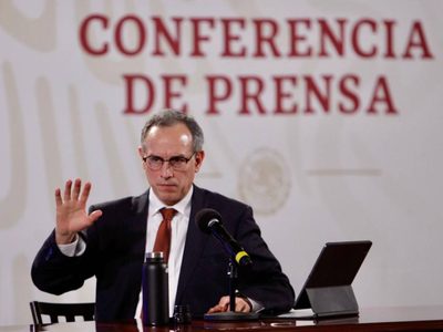 López-Gatell rechaza que gobernadores pretendan comprar las vacunas por su cuenta