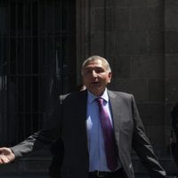 Reaparece Adán Augusto López; acude a Palacio Nacional