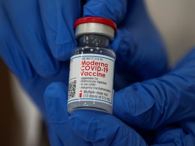 Vacunas Moderna: el plan de vacunación contra el coronavirus en menores de edad perfila ser un éxito