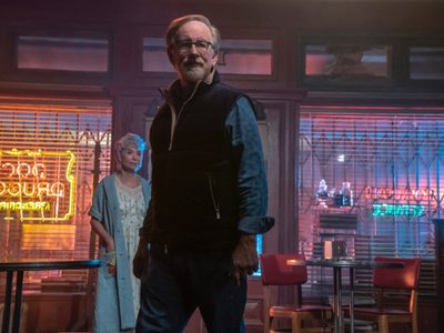 Spielberg bate su récord en los Oscar como el primer director nominado en seis décadas diferentes