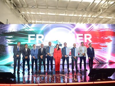 Gobernadora de Aguascalientes encabeza inicio de producción de la nueva Nissan Frontier