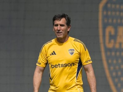 La sorprendente decisión que tomó Claudio Úbeda en Boca antes del duelo con Barracas