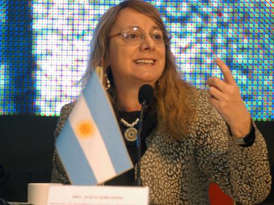 Quiénes son los ministros a los que Alicia Kirchner les pidió que pongan a disposición la renuncia