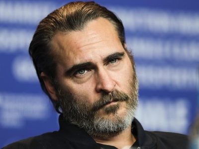Horas antes de recibir un Oscar, Joaquin Phoenix estuvo muy ocupado con una misión importante