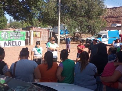 Una mujer víctima de violencia de género no pudo hacer una denuncia en la comisaría de Añelo