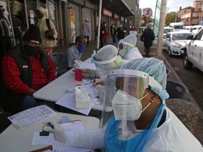África superó los 2 millones de casos de coronavirus: sigue el enigma de la baja incidencia