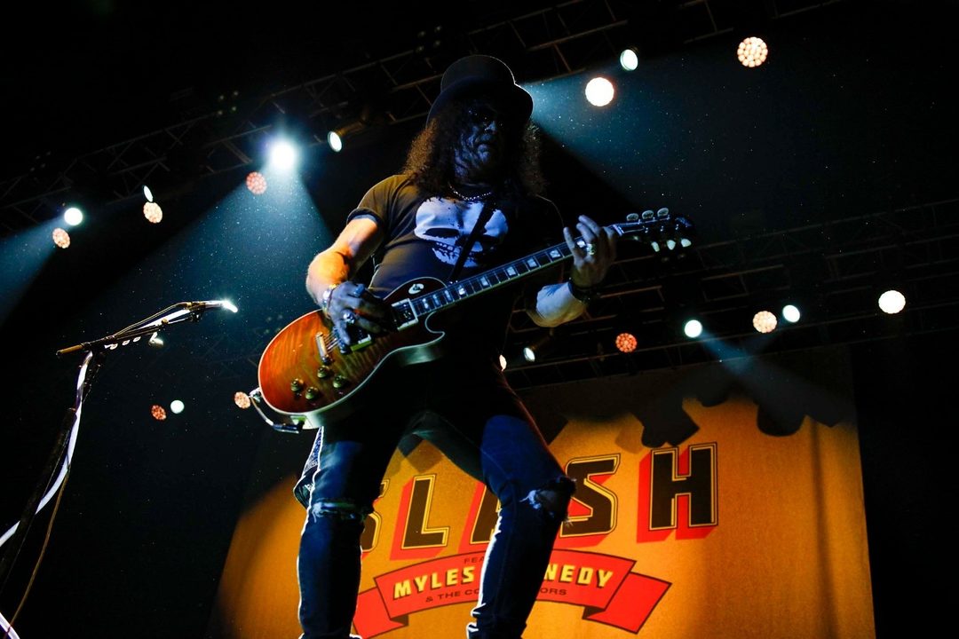 Slash en concierto en el Pepsi Center del WTC, el 23 de enero de 2024. Foto José Manuel Jiménez-2
