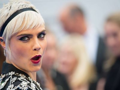 Cara Delevingne se mantiene firme en el pedido de justicia en compañía de una especial aliada