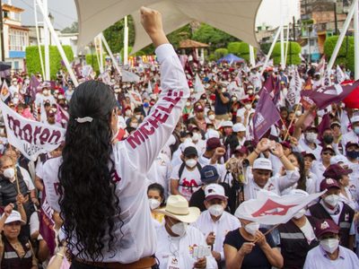 Candidatos en Edomex olvidan sana distancia y arman actos multitudinarios en cierres de campaña