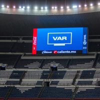 Liga MX: Árbitros tendrán que explicar sus decisiones del VAR a todo el estadio