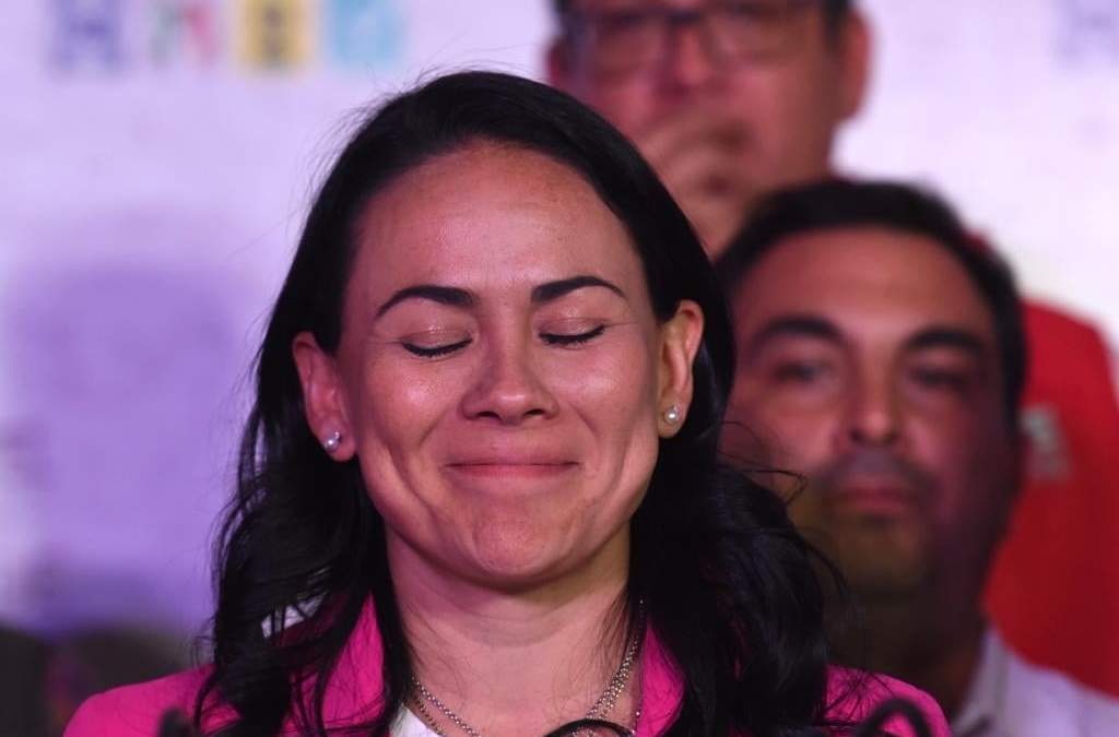 Alejandra del Moral acepta derrota