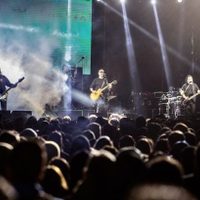Molotov se enfrenta a golpes con la banda chilena Los Miserables en pleno concierto (Videos)