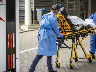 Hospitales saturados en Países Bajos: suspenden la atención no esencial