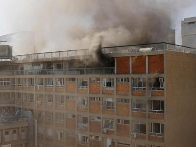 Irán bombardeó un hospital en Israel y Benjamin Netanyahu prepara un nuevo golpe