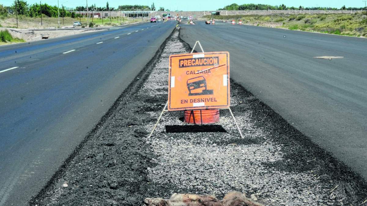 La obra estuvo paralizada durante varios meses. Fuente: (Twitter)