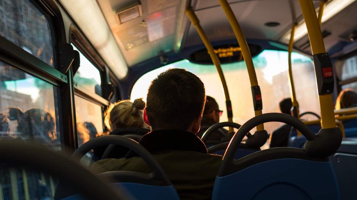Transporte público. Fuente: (Twitter)