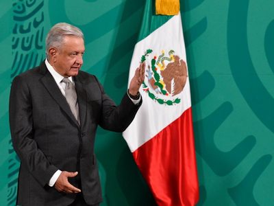 Caso Ayotzinapa "no es un asunto sencillo, es una red de complicidades y componendas": AMLO