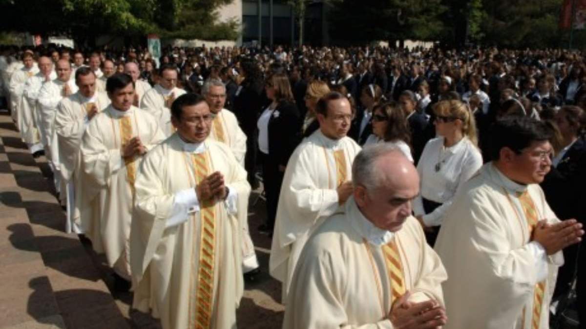 Los Legionarios ahora piden a la sociedad creerles que su conversión va en serio
