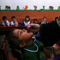 Pakistán: Arrestan a sospechoso de violación tumultuaria de trabajadora en campaña contra la polio