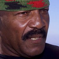 Jim Brown, legendario corredor de la NFL y activista social, fallece a los 87 años