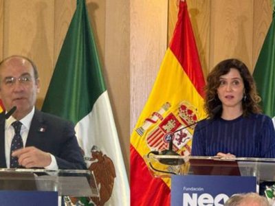 Increpan a Calderón en un foro en Madrid; lo llaman “narcopresidente”