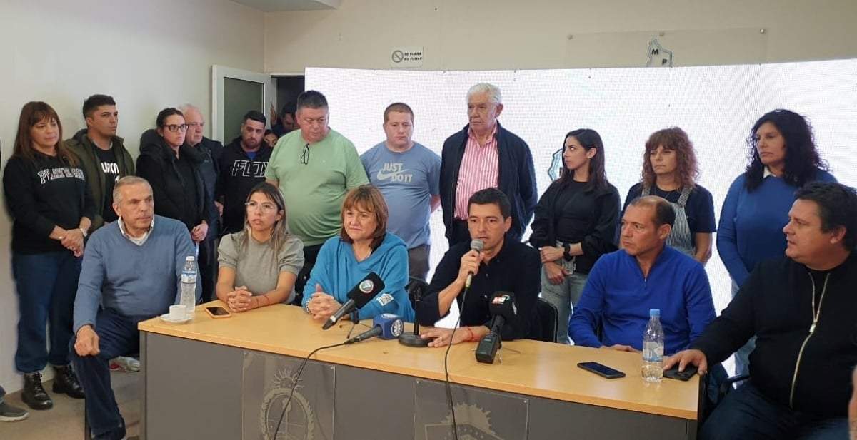 Conferencia de prensa del MPN. Fuente: (Javier Manzano-Minuto Neuquén)