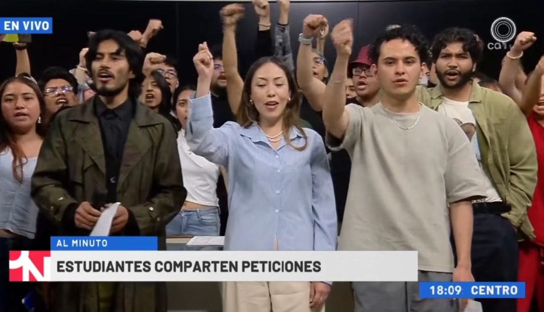 Estudiantes del IPN protestan en Canal 11. Foto Captura de Video