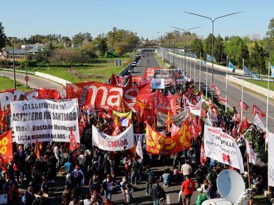 Caos en la Ciudad: cortes, piquetes y protestas tras el desalojo de Guernica