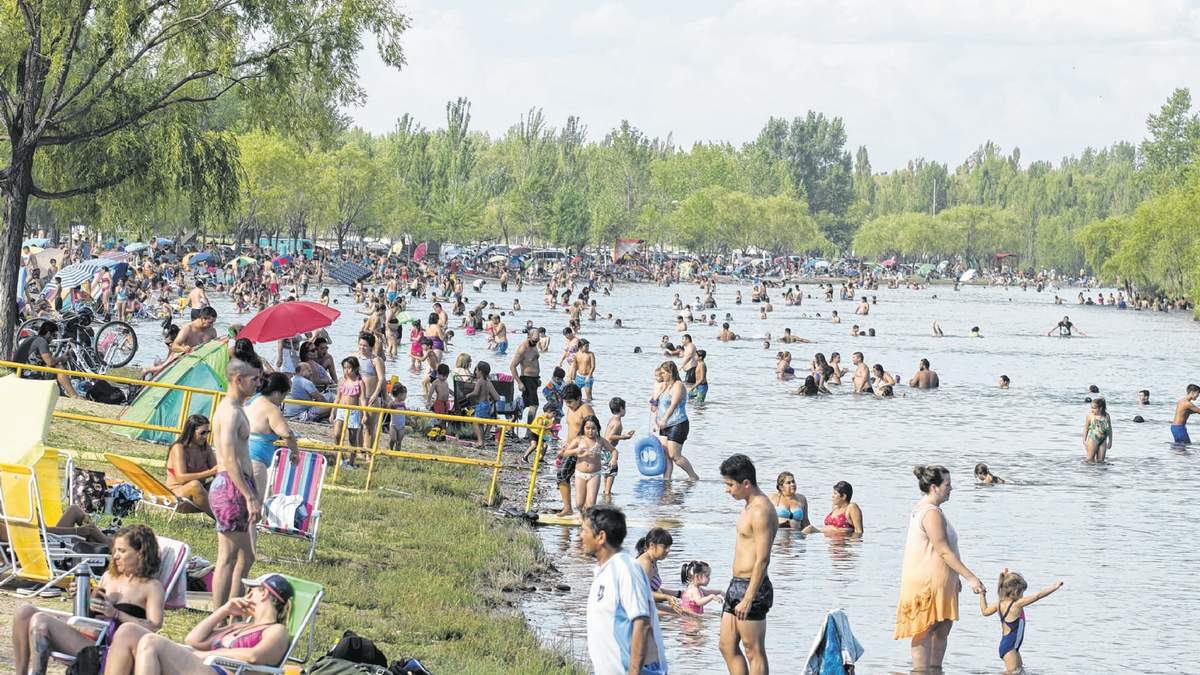 Balneario de Neuquén Capital. Fuente: (Twitter)