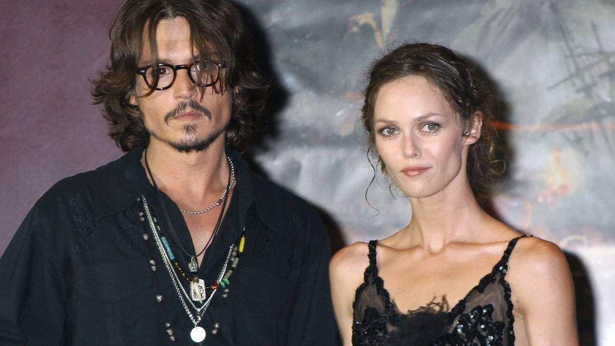 Johnny Depp y Vanessa Paradis. Fuente: (Instagram)