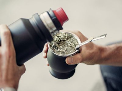 Se prohibió el mate: así funciona esta nueva medida en Neuquén